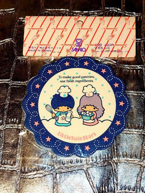 レア 1976年 8枚入 新品 キキララ コースター 昭和 レトロ メルヘン ファンシー サンリオ リトルツインスターズ 初期 < おもちゃ レア 1976年 8枚入 新品 キキララ コースター 昭和 レトロ メルヘン ファンシー サンリオ リトルツインスターズ 初期 < おもちゃの