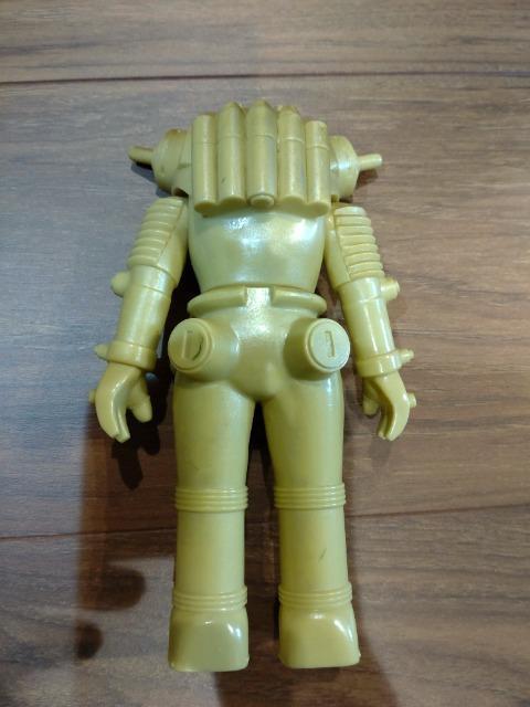 �L���O�W���[ �� �z�r�[�� 