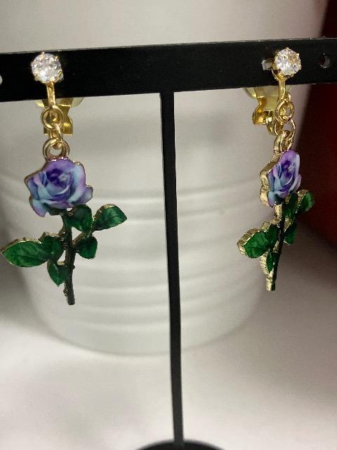 ハンドメイド バラ イヤリング < 女性ファッション ハンドメイド バラ イヤリング < 女性ファッションの