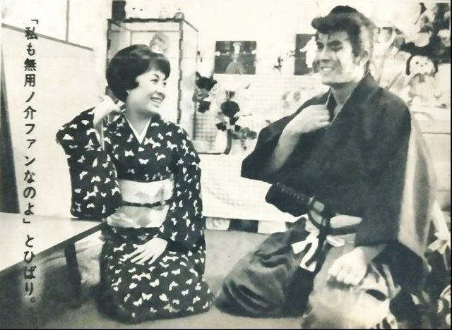 ���ʔŁ����p�m��  �l�̊����ɐ���Y �� CD/DVD/�r�f�I�� 