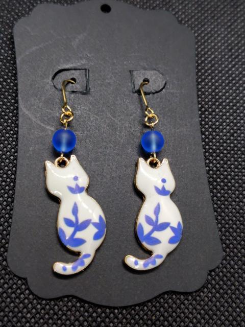 猫シルエットピアス・青 < 女性ファッション 猫シルエットピアス・青 < 女性ファッションの