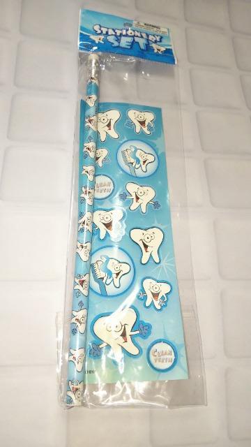 海外製クリーントゥース歯デンタルステーショナリーセット鉛筆、シールノベルティー < インテリア/ライフ  海外製クリーントゥース歯デンタルステーショナリーセット鉛筆、シールノベルティー  < インテリア/ライフの