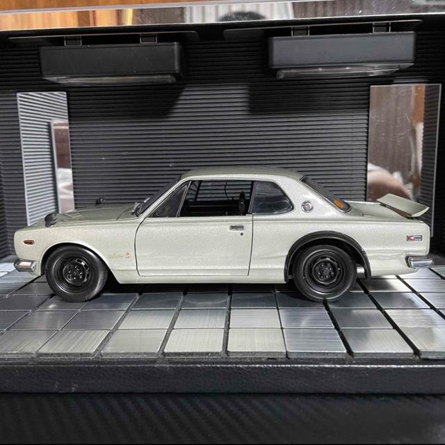 絶版京商1/18スカイライン2000GT-R KPGC10 (ライト点灯モデル) < ホビー  絶版京商1/18スカイライン2000GT-R KPGC10 (ライト点灯モデル) < ホビーの