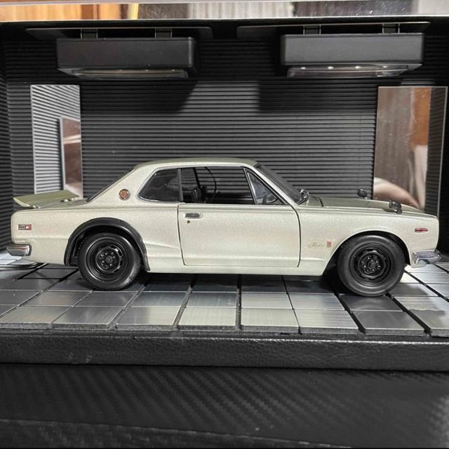 絶版京商1/18スカイライン2000GT-R KPGC10 (ライト点灯モデル) < ホビー  絶版京商1/18スカイライン2000GT-R KPGC10 (ライト点灯モデル) < ホビーの