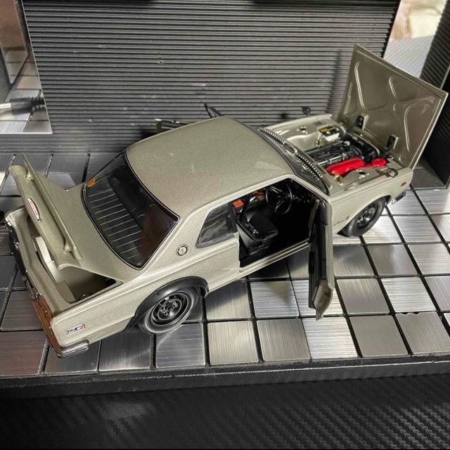 絶版京商1/18スカイライン2000GT-R KPGC10 (ライト点灯モデル) < ホビー  絶版京商1/18スカイライン2000GT-R KPGC10 (ライト点灯モデル) < ホビーの
