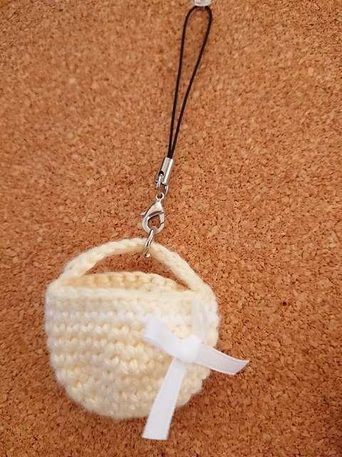 ハンドメイド ストラップ ミニマルシェバッグ 黄色 リボン < 女性ファッション  ハンドメイド ストラップ ミニマルシェバッグ 黄色 リボン  < 女性ファッションの