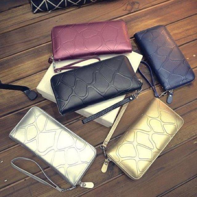 レディース 長財布 クロコ風 ブラック < 女性ファッション  レディース 長財布 クロコ風 ブラック < 女性ファッションの