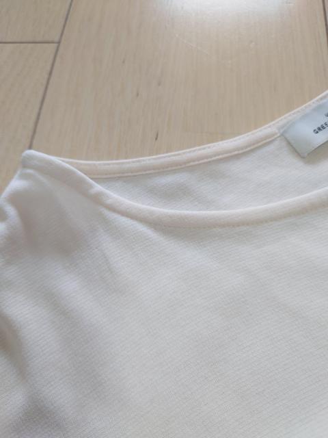 1枚でお洒落☆グリーンレーベルリラクシングの袖フリルトップス < ブランド  1枚でお洒落☆グリーンレーベルリラクシングの袖フリルトップス < ブランドの