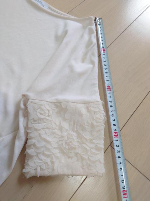 1枚でお洒落☆グリーンレーベルリラクシングの袖フリルトップス < ブランド  1枚でお洒落☆グリーンレーベルリラクシングの袖フリルトップス < ブランドの