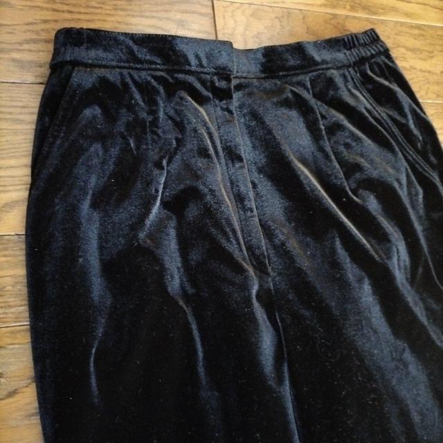 黒 美品 ベルベット ウエスト65〜70cm < 女性ファッション  黒 美品 ベルベット ウエスト65〜70cm < 女性ファッションの