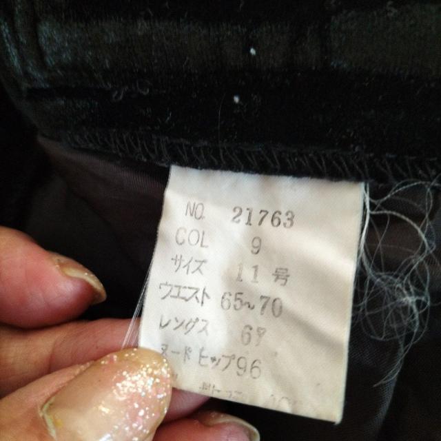 黒 美品 ベルベット ウエスト65〜70cm < 女性ファッション  黒 美品 ベルベット ウエスト65〜70cm < 女性ファッションの