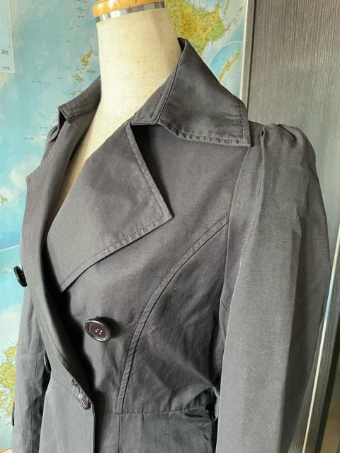 黒色ダブルブレスト トレンチコート スプリングコート Mサイズ 美品 < 女性ファッション 黒色ダブルブレスト トレンチコート スプリングコート Mサイズ 美品 < 女性ファッションの