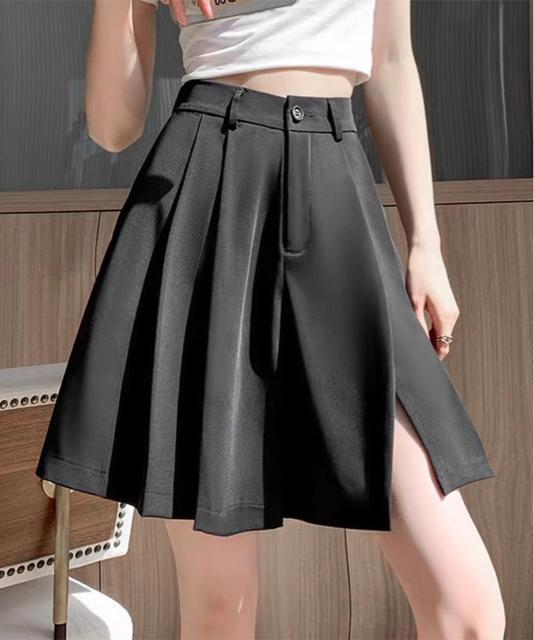 送料無料 新品 レディーススーツ風ショートパンツスリット < 女性ファッション  送料無料 新品 レディーススーツ風ショートパンツスリット < 女性ファッションの