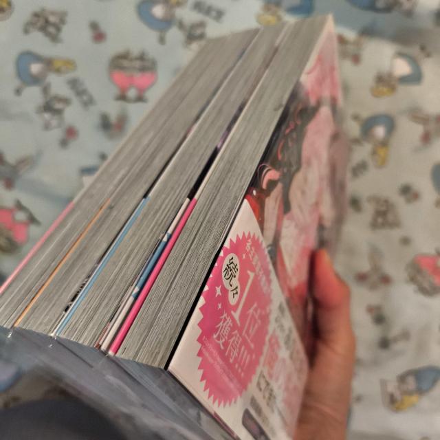 初版透明カバー付!愛が重い騎士公爵は、追放令嬢のすべてを  全巻 1~4巻セット < アニメ/コミック/キャラクター  初版透明カバー付!愛が重い騎士公爵は、追放令嬢のすべてを  全巻 1~4巻セット < アニメ/コミック/キャラクターの