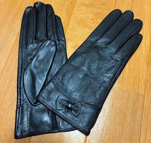 ピエールカルダン リボン 本革手袋 ブラック 手囲い20cm < ブランド ピエールカルダン リボン 本革手袋 ブラック 手囲い20cm < ブランドの