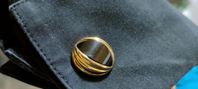 正規 ランバン 3連ラウンドライン キャットアイカフス コンポジットドーム カボション黒 ゴールドカフリンクス ジュエリーボタン < ブランド 正規 ランバン 3連ラウンドライン キャットアイカフス コンポジットドーム カボション黒 ゴールドカフリンクス ジュエリーボタン < ブランドの