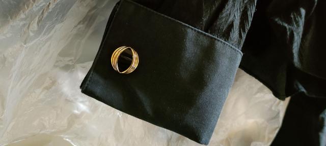 正規 ランバン 3連ラウンドライン キャットアイカフス コンポジットドーム カボション黒 ゴールドカフリンクス ジュエリーボタン < ブランド 正規 ランバン 3連ラウンドライン キャットアイカフス コンポジットドーム カボション黒 ゴールドカフリンクス ジュエリーボタン < ブランドの