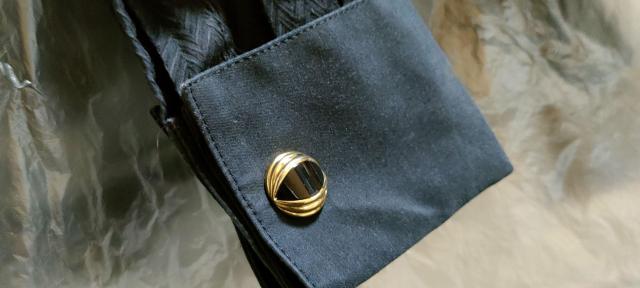 正規 ランバン 3連ラウンドライン キャットアイカフス コンポジットドーム カボション黒 ゴールドカフリンクス ジュエリーボタン < ブランド 正規 ランバン 3連ラウンドライン キャットアイカフス コンポジットドーム カボション黒 ゴールドカフリンクス ジュエリーボタン < ブランドの