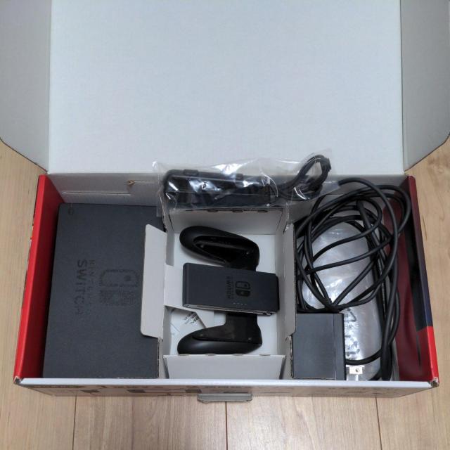 Nintendo Switch �j���e���h�[�X�C�b�`�{�́@�o�b�e���[�����^