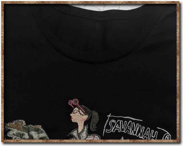 アラミス 刺繍入り半袖カットソー 黒 < 女性ファッション アラミス 刺繍入り半袖カットソー 黒 < 女性ファッションの