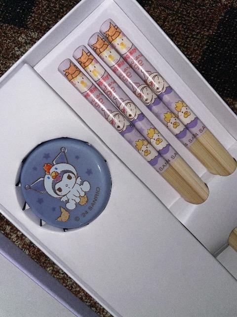 ♯新品♯箸 & 箸置き  クロミ   はし 2膳 箸置き 2個  セット < おもちゃ  ♯新品♯箸 & 箸置き  クロミ   はし 2膳 箸置き 2個  セット < おもちゃの