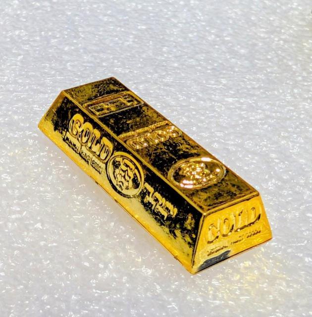 ミニチュア★ゴールド★金塊★ゴールドバー★10個★リーメント★ドールハウス★ < おもちゃ ミニチュア★ゴールド★金塊★ゴールドバー★10個★リーメント★ドールハウス★ < おもちゃの