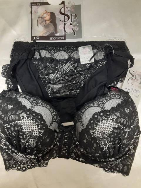 �V�i�^�O�t�@moment�@�� ���[�X�@�u���W���[&�V���[�c�Z�b�g �u���b�N  �� �����t�@�b�V������ 