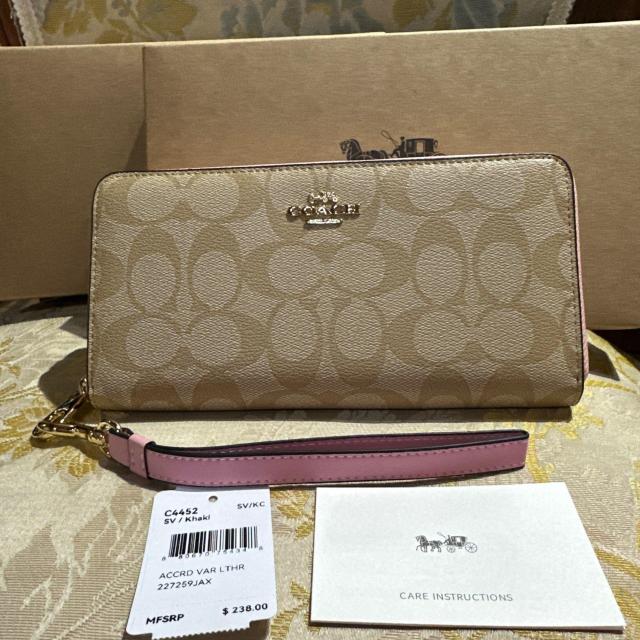 COACH �R�[�` �V�O�l�`���[�� �����z C4452 �A�E�g���b�g���K�i 