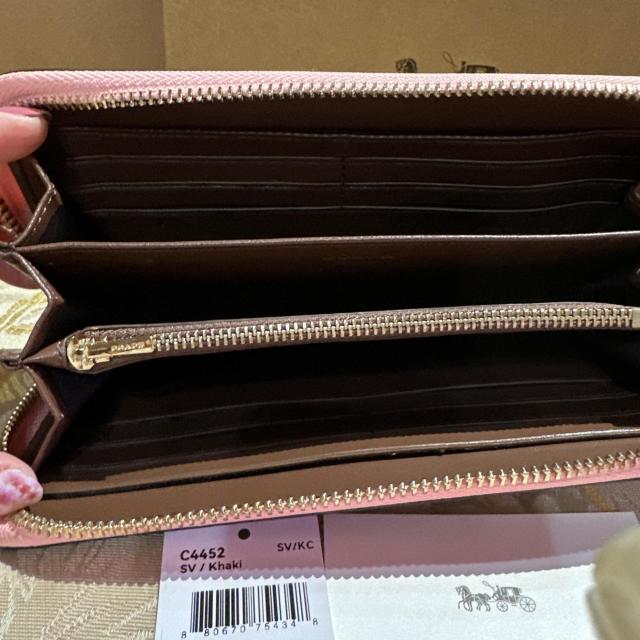 COACH �R�[�` �V�O�l�`���[�� �����z C4452 �A�E�g���b�g���K�i
