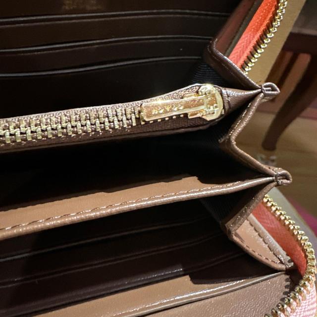 COACH �R�[�` �V�O�l�`���[�� �����z C4452 �A�E�g���b�g���K�i