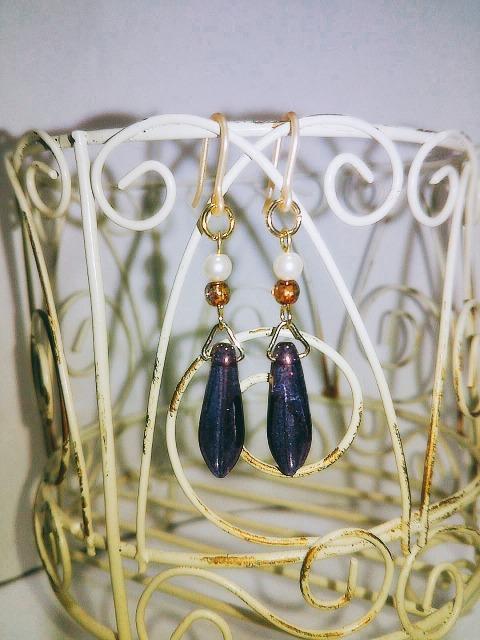 アメジストチェコダガーシャドー&シルキーパール樹脂ピアス☆ < 女性アクセサリー/時計  アメジストチェコダガーシャドー&シルキーパール樹脂ピアス☆  < 女性アクセサリー/時計の