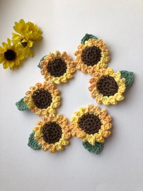 ハンドメイド  ブローチ ビタミンカラーのひまわり満開♪ < 女性ファッション  ハンドメイド  ブローチ ビタミンカラーのひまわり満開♪  < 女性ファッションの