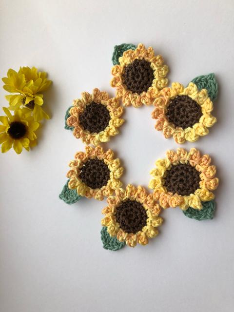 ハンドメイド  ブローチ ビタミンカラーのひまわり満開♪ < 女性ファッション  ハンドメイド  ブローチ ビタミンカラーのひまわり満開♪ < 女性ファッションの