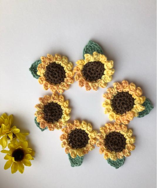 ハンドメイド  ブローチ ビタミンカラーのひまわり満開♪ < 女性ファッション  ハンドメイド  ブローチ ビタミンカラーのひまわり満開♪ < 女性ファッションの