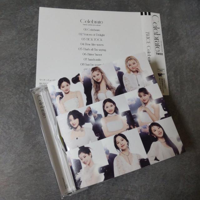 ITWICEyʌ菤izuCelebratevyONCE JAPANՁzi W  Ti Wq ~i  CD/DVD/rfI 