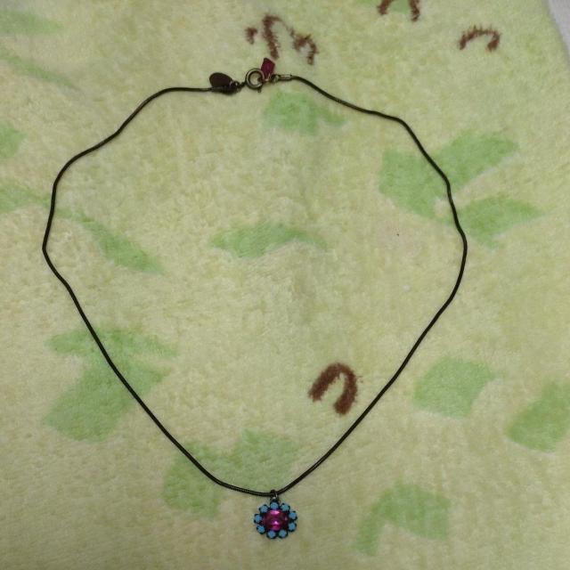 お花モチーフネックレス < 女性アクセサリー/時計 お花モチーフネックレス < 女性アクセサリー/時計の