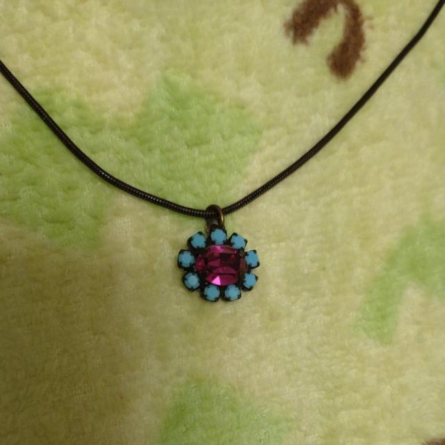 お花モチーフネックレス < 女性アクセサリー/時計 お花モチーフネックレス < 女性アクセサリー/時計の