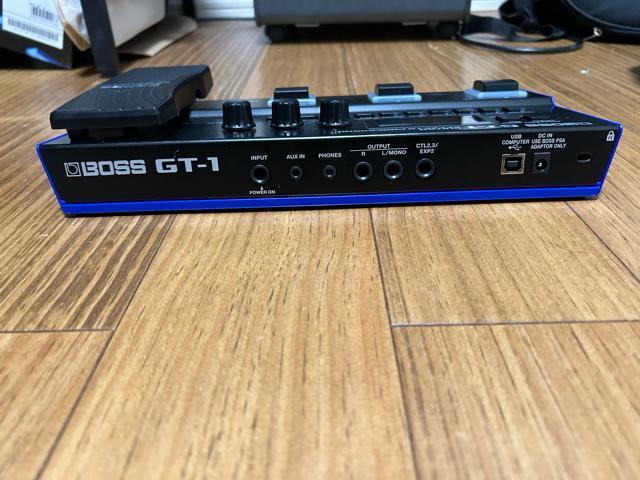 boss GT-1.boss�[�d�A�_�v�^ �� �z�r�[�� 