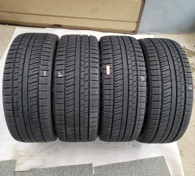 TOYOTA アルファード ヴェルファイア 20前期 純正 18インチ7.5J+45 PCD114.3スタッドレスタイヤ付き4本 < 自動車/バイク TOYOTA アルファード ヴェルファイア 20前期 純正 18インチ7.5J+45 PCD114.3スタッドレスタイヤ付き4本 < 自動車/バイク