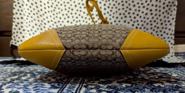 【COACH】コーチ 巾着型 ショルダーバッグ シグネチャー 正規未使用品 < ブランド 【COACH】コーチ 巾着型 ショルダーバッグ シグネチャー 正規未使用品 < ブランドの