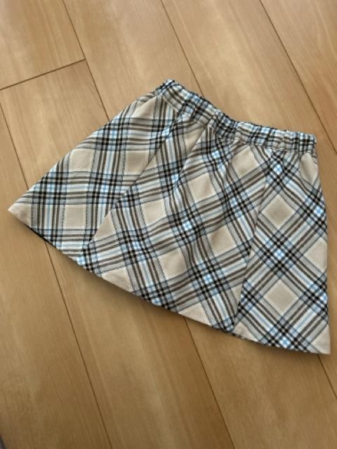 しまむら ベージュ チェック柄 プリーツスカート 130 1枚 < キッズ/ベビー  しまむら ベージュ チェック柄 プリーツスカート 130 1枚 < キッズ/ベビーの