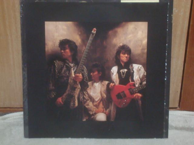 U / FENCE OF DEFENSE シュリンク/シール帯付LP < CD/DVD/ビデオ U / FENCE OF DEFENSE シュリンク/シール帯付LP < CD/DVD/ビデオの