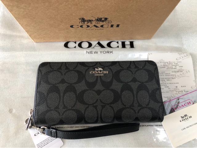 COACH �����z�@�V�O�l�`���[�@�u���b�N�@C4452 �A�E�g���b�g  �� �u�����h�� 