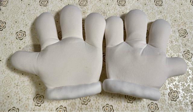 �C�O�f�B�Y�j�[�e�[�}�p�[�N�Ƌ����J���~�b�L�[�}�E�X�̃O���[�u�@���E�Z�b�g �� �z�r�[�� 