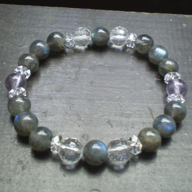 ラブラドライトxラベンダーアメジストx水晶ブレスレット < 女性アクセサリー/時計 ラブラドライトxラベンダーアメジストx水晶ブレスレット < 女性アクセサリー/時計の