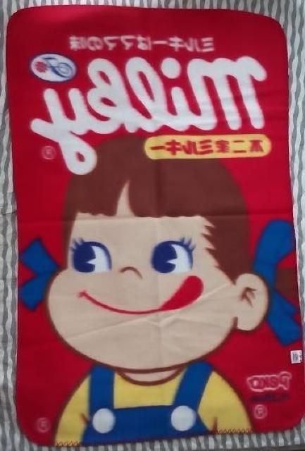 非売品 ペコちゃんお菓子くじフリースブランケット < アニメ/コミック/キャラクター  非売品 ペコちゃんお菓子くじフリースブランケット < アニメ/コミック/キャラクターの