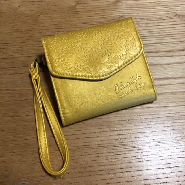 即決 Cherish each day 三つ折り財布 < 男性ファッション  即決 Cherish each day 三つ折り財布  < 男性ファッションの