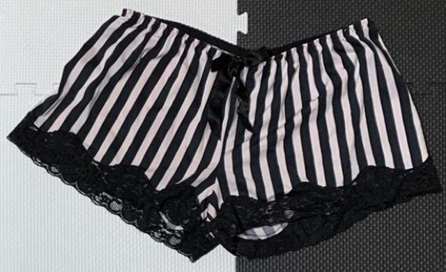 �G���t�B�[���@�V���[�g�p���c 