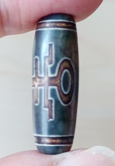 `xbg MlV o   ybg/|/| 