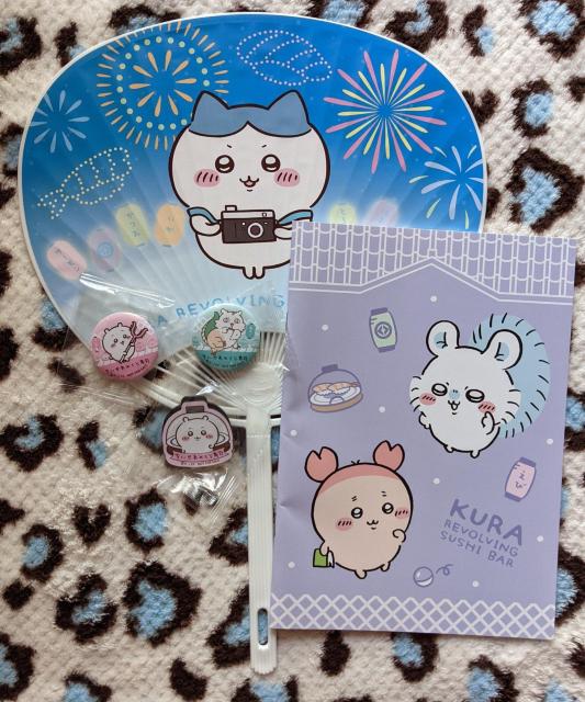 ちいかわ×くら寿司D点セット(うちわ、ノート、缶バッジ、マグネット) ちいかわ ハチワレ ちいかぶ あのこ モモンガ 古本屋 < アニメ/コミック/キャラクター  ちいかわ×くら寿司D点セット(うちわ、ノート、缶バッジ、マグネット) ちいかわ ハチワレ ちいかぶ あのこ モモンガ 古本屋  < アニメ/コミック/キャラクターの